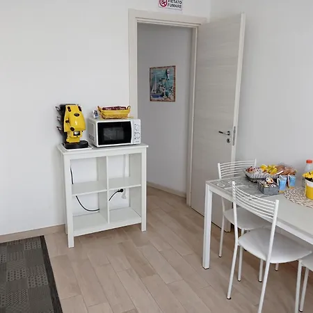 Appartamento Con Piscina Riservata In B&B Apartamento