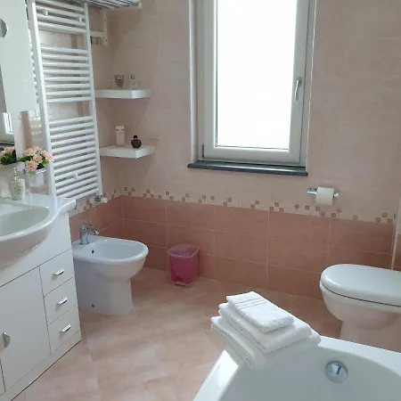 شقة Appartamento Vesuvio Con Piscina Privata In Uso Esclusivo SantʼAntonio Abate