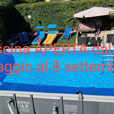 Con Piscina In Uso Esclusivo In Apartment *